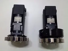 AMAT 0010-01711 5-PHASE STEPPING MOTOR, 1 SET, USED
