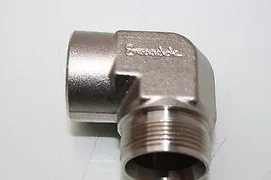  Swagelok SS-1210-8-8 Adapter 1/2" FNPT X 3/4" Tube OD 90 Degree AMAT 3300-03906