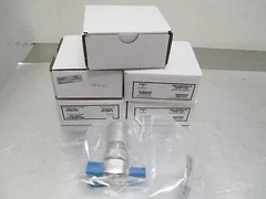 AMAT 3870-00864, Veriflo 955A0PLPNCSFSFM, 45400048 pneumatic valve, VCR fitting