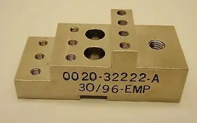 APPLIED MATERIALS AMAT 0020-32222 Terminal Block 0020-32222-A 30/96-EMP