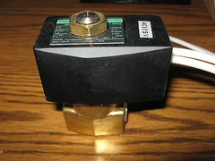 AMAT Solenoid Valve 3870-02290  1/4NPT 2 WAY 115VAC CKD Japan AB31-2N-2