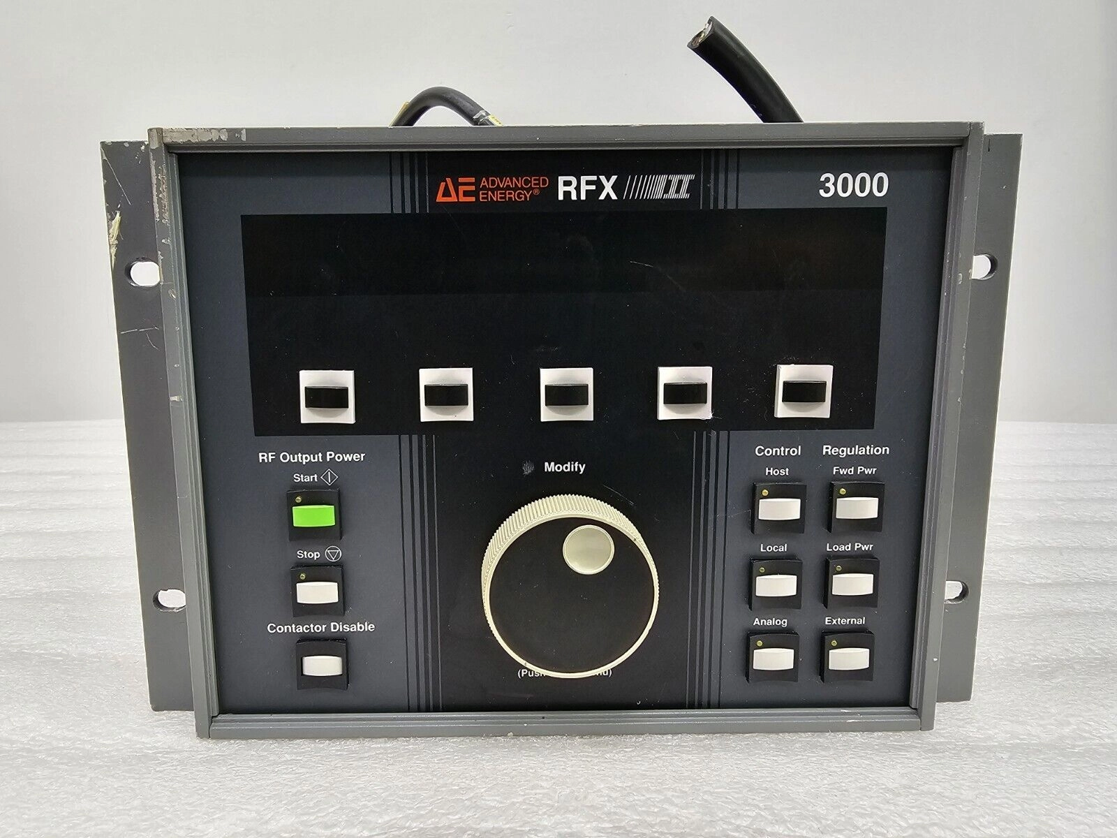 AE Advanced Energy RFX II 3000 , 3155047-005A 13.56 MHz Source RF Generator