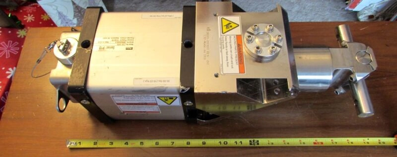 AMAT Parker Pneumatic Cylinder Series P1D 0190-24755  AMAT 0041-01104 Rev. 4 USA