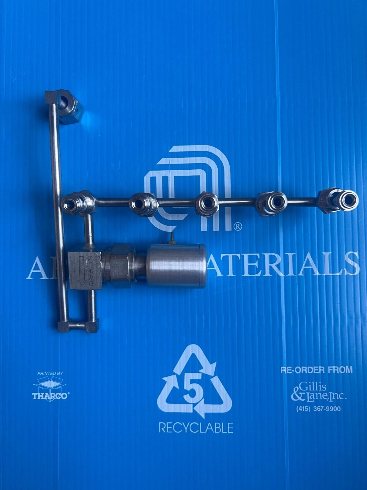 Applied Materials 0050-09388 WELDMENT MANIFOLD SINGLE-VALVE 5 LINE NUPRO AMAT