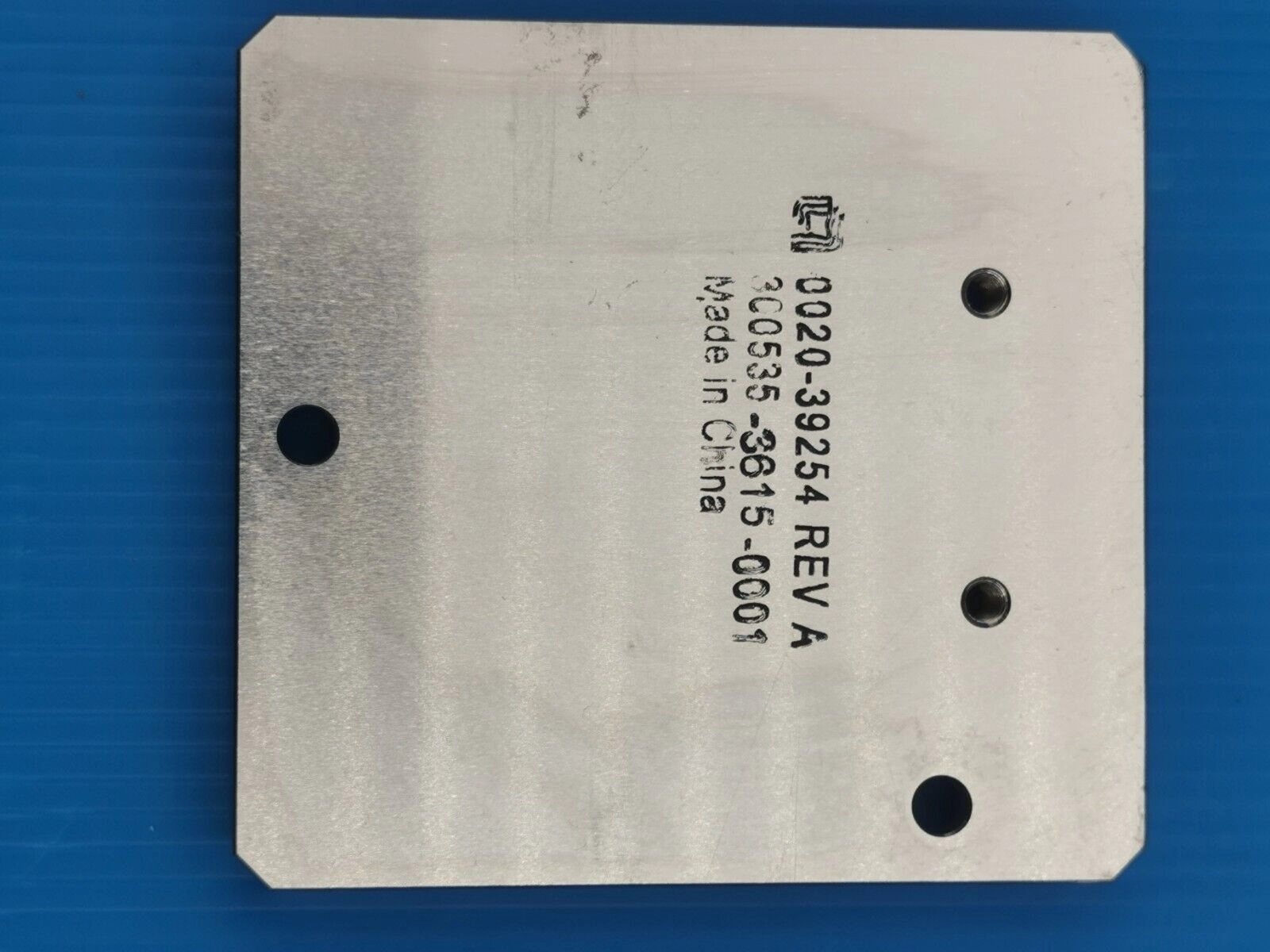 Applied materials AMAT 0020-39254 SHIM,RIGHT CLAMP,DXZ CHAMBER