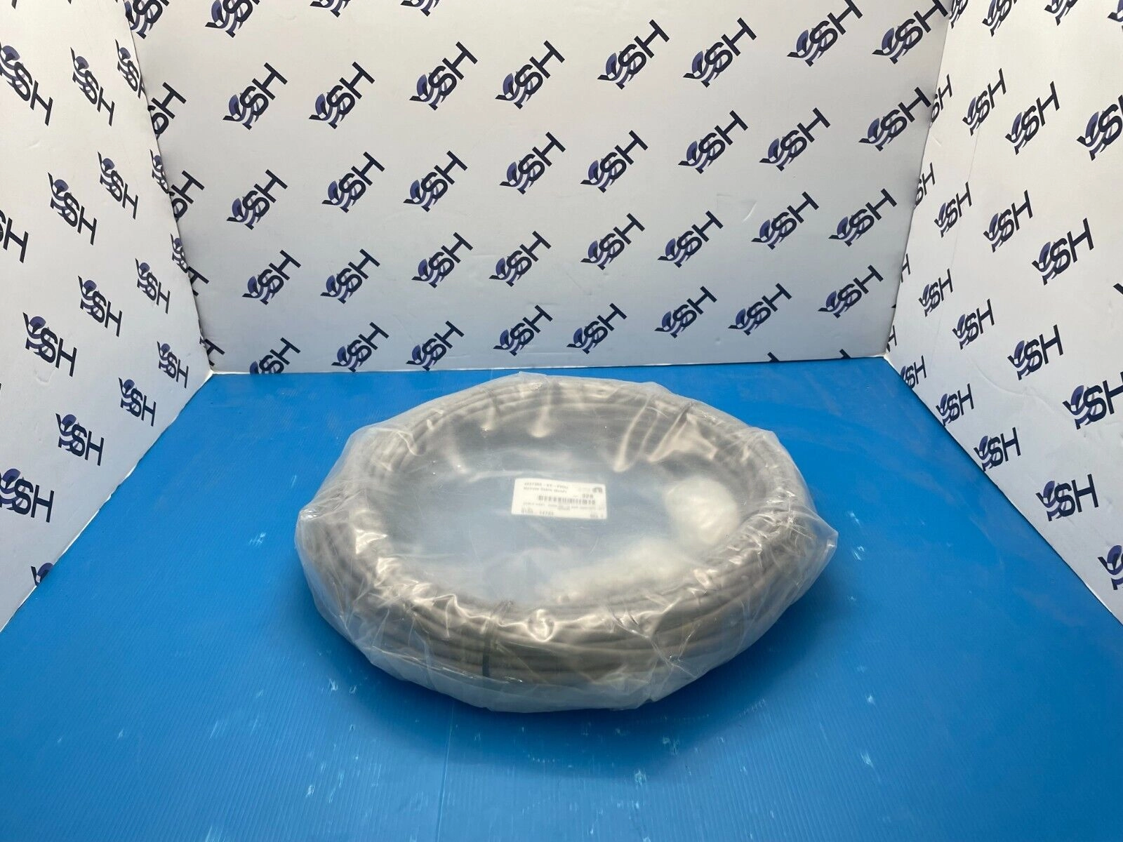 Applied materials AMAT 0150-14703 CABLE ASSY W202 CH-X SCR CONTRO EPI 300MM