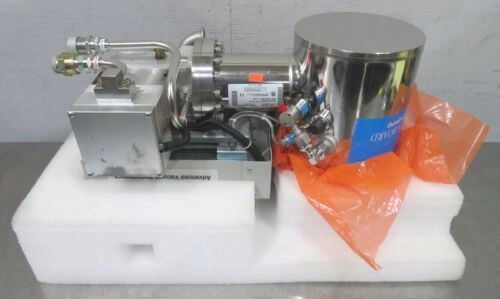 C193228 CTI-Cryogenics On-Board P300 Cryopump (8116250G001) 10"CF Conflat Flange