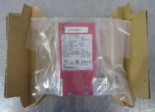 C195868 Horiba STEC SEC-Z512MGX Mass Flow Controller N2 300SCCM, AMAT 0190-88411