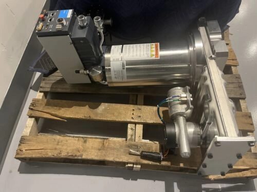 CTI-Cryogenics 8116139G002 On-Board 8 Cryopump w/ Gate Valve AS IS