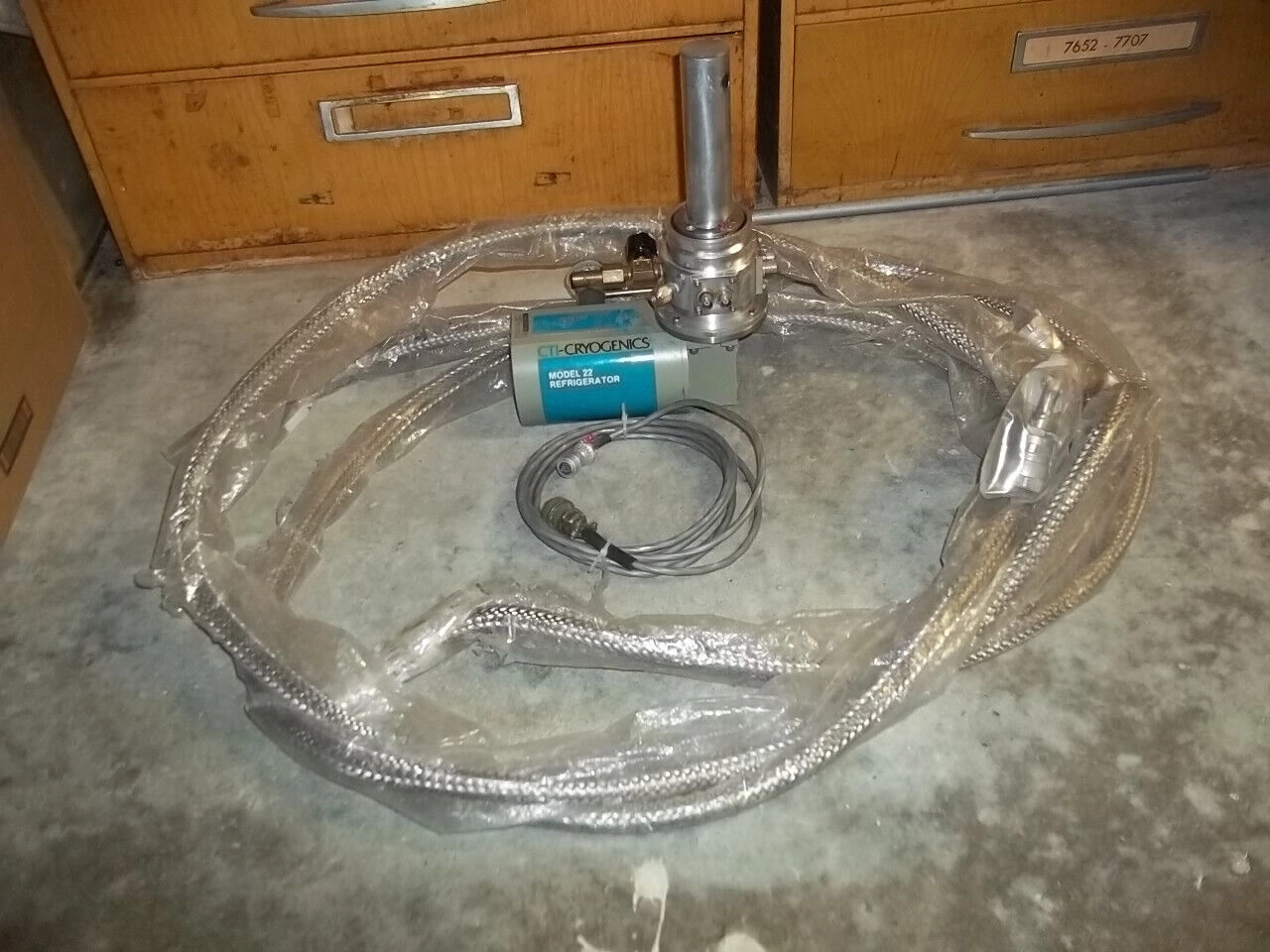 CTI- Cryogenics Refrigerator Model 22 incl Cable and 2 Braided SS Hoses Cryodyne