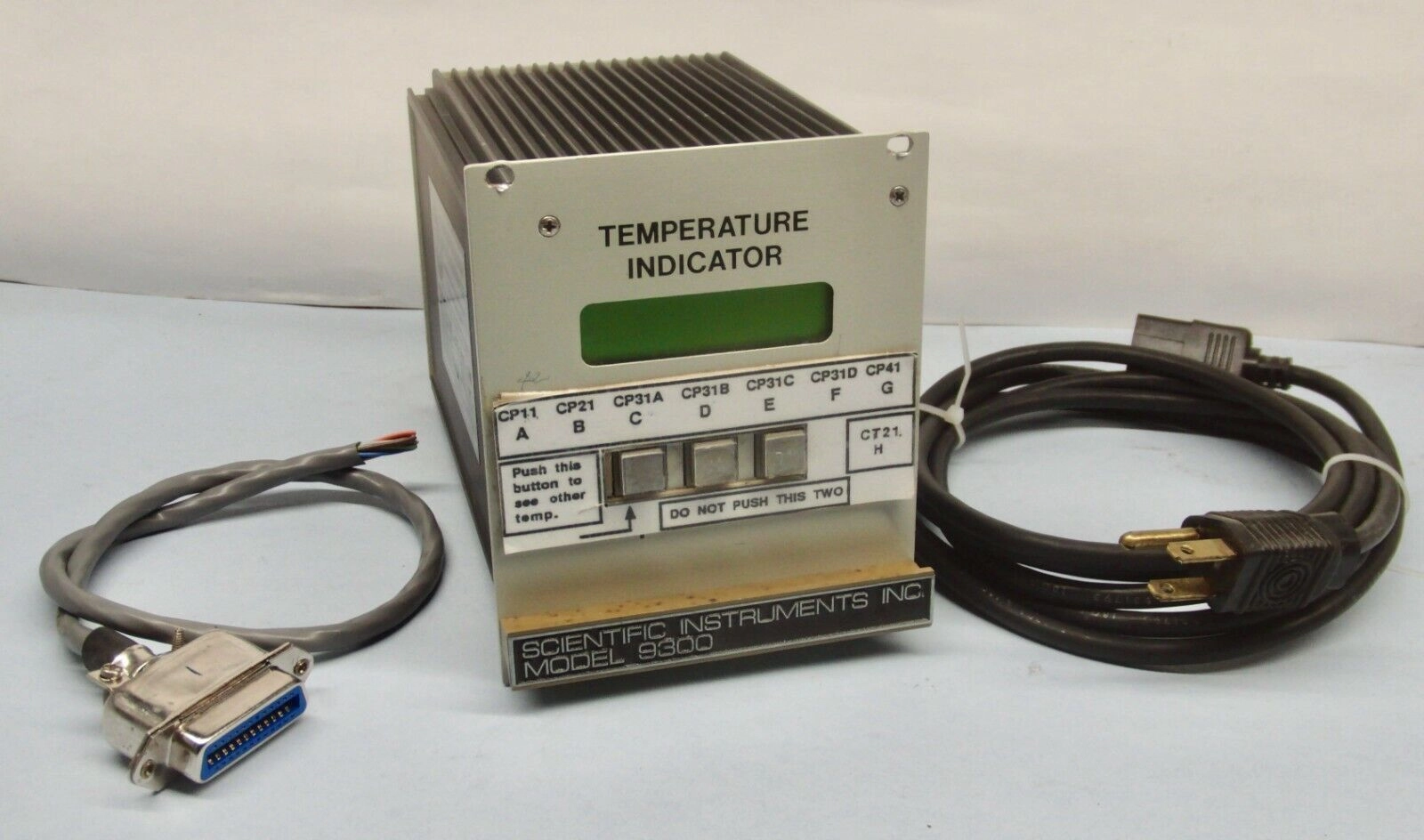 CTI Cryogenics Temperature Monitor Scientific Instruments 9300 8-Channel Working