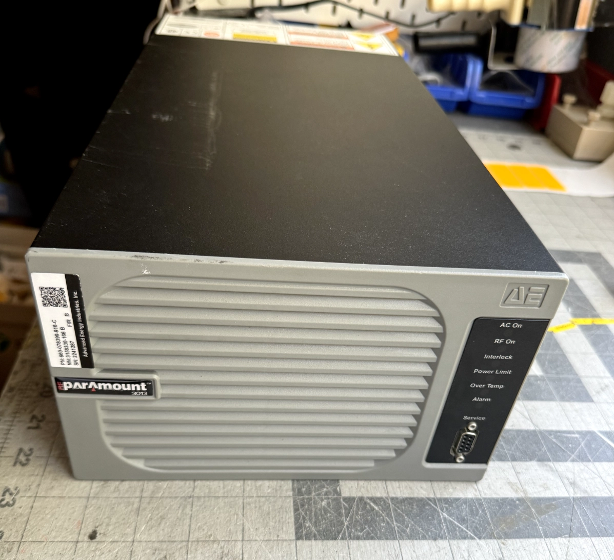 Paramount 3013 RF AE Advanced Energy 3156330-166 B  Generator