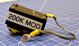 0010-00561 / AMAT EMISSION DETECTOR MODEL 8300R / APPLIED MATERIALS