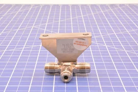 0040-20165 / BRACKET VCR CROSS MIXED / APPLIED MATERIALS AMAT