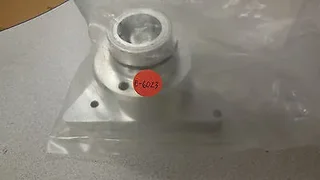 0040-34339 (or 0040-86016), AMAT, CENTER GAS FEED BLOCK TOP CLEAN ULTIMA 1