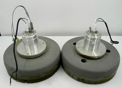 02-298157-00 / NOVELLUS HEATER  PEDESTAL BLOCK (LOT OF 2) / NOVELLUS