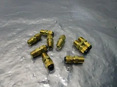 1 Lot of 9 AMAT 3300-01401 FTGPIPEADAPT1/4T X 1/8PPOLYTITE BRS, 101731