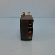 126-0401// AMAT APPLIED 0680-01208 CB MAG THERM 2P 240VAC 15A BOLT-ON QO [USED]