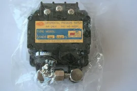 1270-01608,  AMAT, SPDT PRESS DIFF SWITCH, 20-120PA, AIR, MANOSTAR