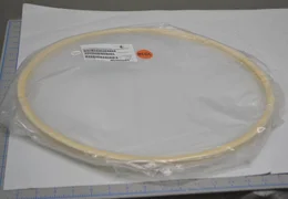 15-385384-00 / RING INSULATOR CERAMIC HCM / NOVELLUS