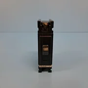 178-0401// AMAT APPLIED 0680-01252 CB MAG THERM 1P 120 VAC 30A QU [USED]