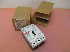 2 AMAT 0680-00268 CB MAG THERM 3P 600VAC 35A 25KAIC W/ RNG 