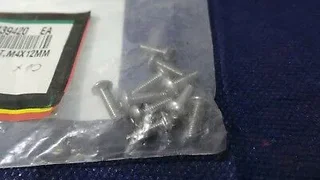 3690-90585 Scrwe, SKT Button HD SST M4x12 / AMAT