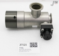 37121 LAM RESEARCH VACUUM ISOLATION ANGLED VALVE W/ LIMIT SWITCH 796-801289-001