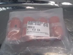 4 New AMAT 3420-01067 INSULATOR BKHD FEEDTHROUGH 1/4VCR SILICONE R, 113363