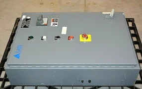 685-017705-620 / REMVOTE AC BOX LAM 9600 208VAC 175A 50-60HZ 3PHASE 5WIRE / LAM