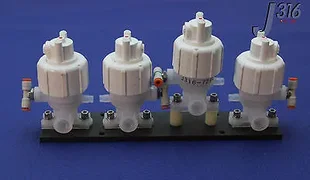 7296 APPLIED MATERIAL MOUNTING PLATE W/ PNEUMATIC DIAPHRAGM VALVE(202 0020-79250