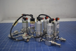 839-024486-100 / 9-WAY MANIFOLD VALVE ASSY, 7 VALVES / LAM RESEARCH CORPORATION
