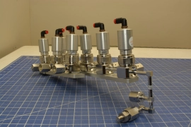 839-024556-100 / 10-WAY MANIFOLD VALVE ASSY, 8 VALVES / LAM RESEARCH CORPORATION