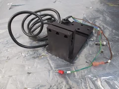 AMAT 0020-04129 TOP HINGE BRACKET, W/ AMAT 0140-09551 HARNESS, ASSY, 114680