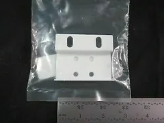 AMAT 0020-35950 BRKT, 3 WAY VALVE PLATTER, 5200HT