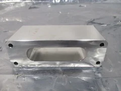 AMAT 0021-37279 ADAPTER SIDE INJECTOR SEL OXIDE, 111876