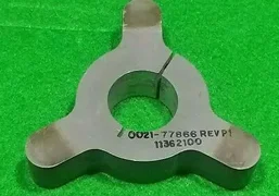 AMAT 0021-77866 CLAMP DRIVE SPINDLE, USED