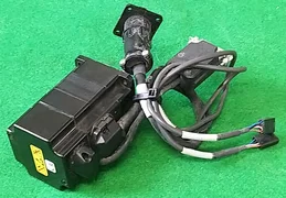 AMAT 0090-00358 SANYO DENKI P50B050105DX00M AC Servo Motor, USED