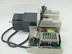 AMAT 0140-02643 Oriental Motor PK564BW-A17, 5-phase Stepping Motor RTRON