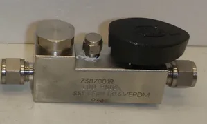 AMAT  0190-01449 Hoke 7387001R Return SS Manifold Valve w/o flow sensor