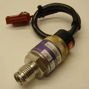 AMAT 0190-09365 Pressure Switch 14 VCR, Close Decreasing Set 60 TORR