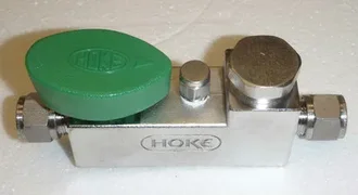 AMAT  0190-13448 Hoke 7387001S Supply SS Manifold Valve w/o flow sensor