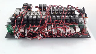 AMAT 0190-20124 PNEUMATIC MANIFOLD CHAMBER, 0100-38082, NVJ5143Y-5LOZ