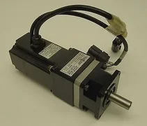 AMAT 0190-77170 Yaskawa AC Servo Motor SGM-02U3B4L Carson City 023PLX0100