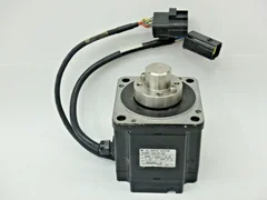 AMAT 0190-77186 AC SERVO MOTOR Yaskawa SGMP-04U314M, 400 Watts