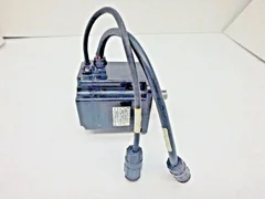 AMAT 0190-77528 SGMPH-04AAE41D AC SERVO MOTOR 400W 200V 2.6A,