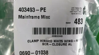 AMAT 0690-01038 CLAMP HINGED NW25 WING-NUT & SCR-CLOSURE, NEW