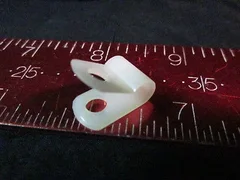 AMAT 0690-01733 CLAMP CA 3/16ID X 3/8W X .39RAD X #10SCR NAT-NYLON *** 22 PACK *