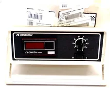 AMAT 1040-01078 Meter Thermo 4-Dig-Disp -999C TO 9999C 10 Position DP460 Omega