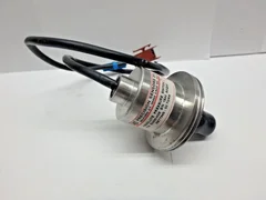 AMAT 1270-01814  Precision Sensors E48W-H38 Pressure/Vacuum Switch  50 TORR